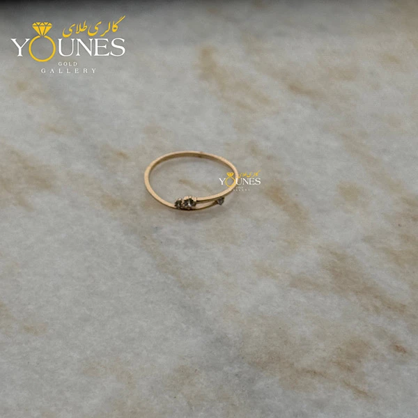 انگشتر سه نگین طلا مینیمال